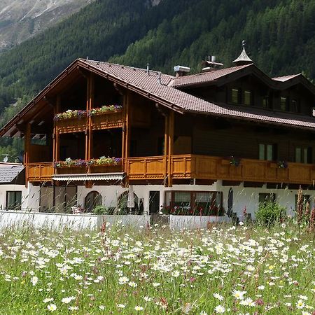 Ferienhaus Brigitte Längenfeld Kamer foto